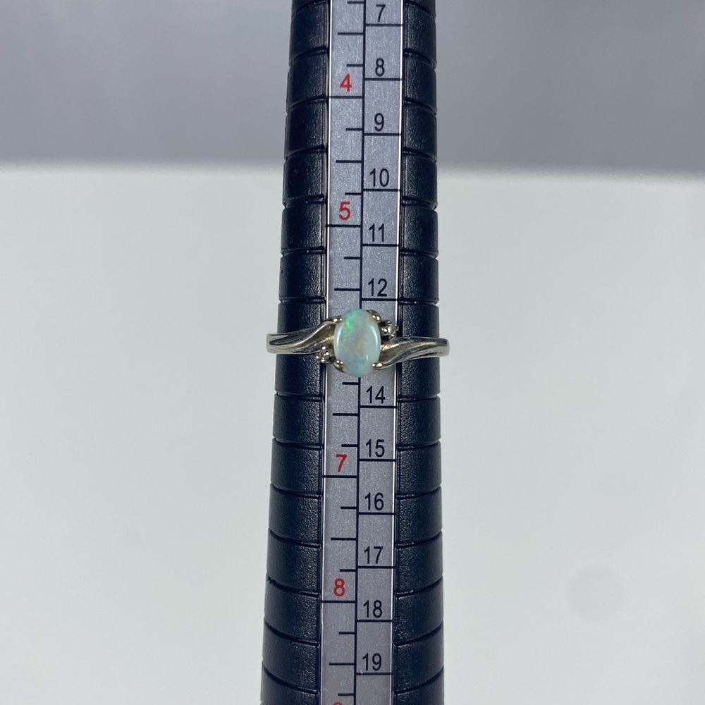 Vintage 10k solid gold opal ring - Picture 3 of 10